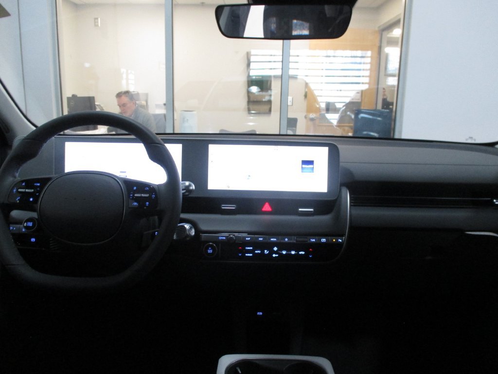 New 2024 Hyundai Ioniq 5 SE AWD/4WD image 5
