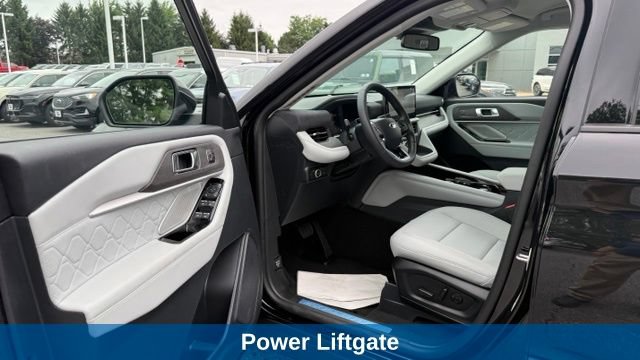 Used 2026 Ford Explorer Platinum w/ LUX Leather Package AWD/4WD image 10