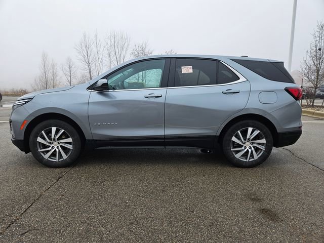 Used 2024 Chevrolet Equinox LT w/ LPO, Floor Liner Package image 4