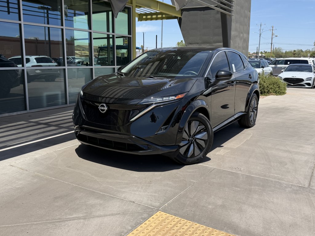 Used 2025 Nissan Ariya FWD image 2
