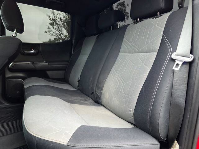 Used 2022 Toyota Tacoma TRD Sport w/ Technology Package AWD/4WD image 21