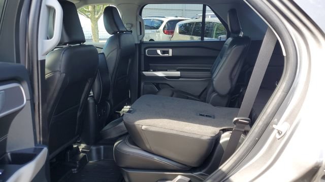 Used 2023 Ford Explorer XLT w/ Equipment Group 202A AWD/4WD image 20