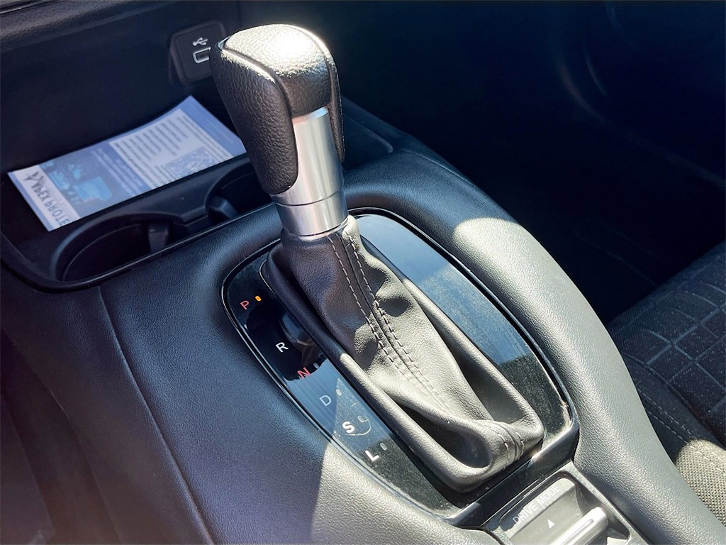 Used 2023 Honda HR-V LX image 16