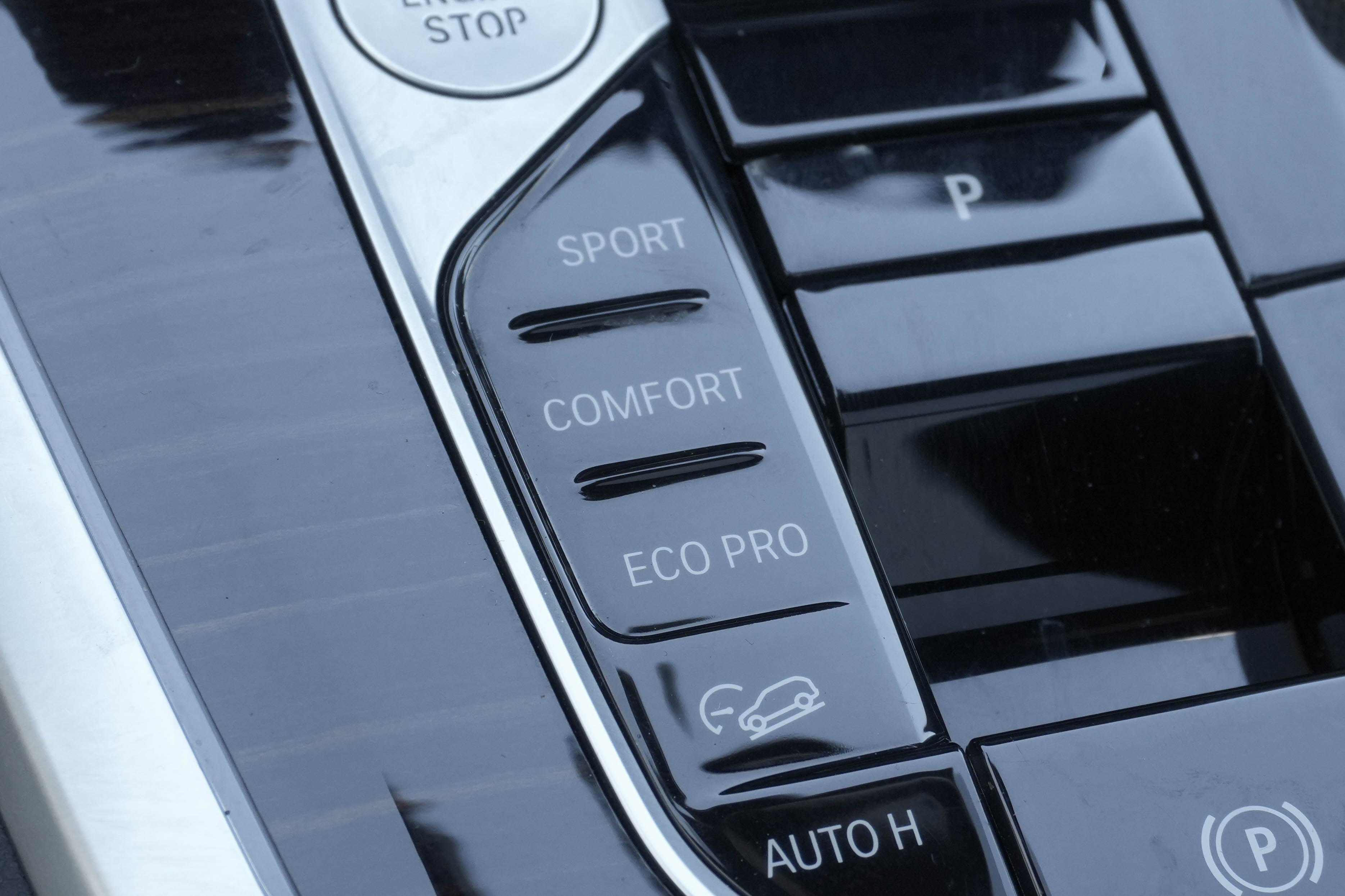 Certified 2025 BMW X5 xDrive40i w/ Climate Comfort Package AWD/4WD image 30