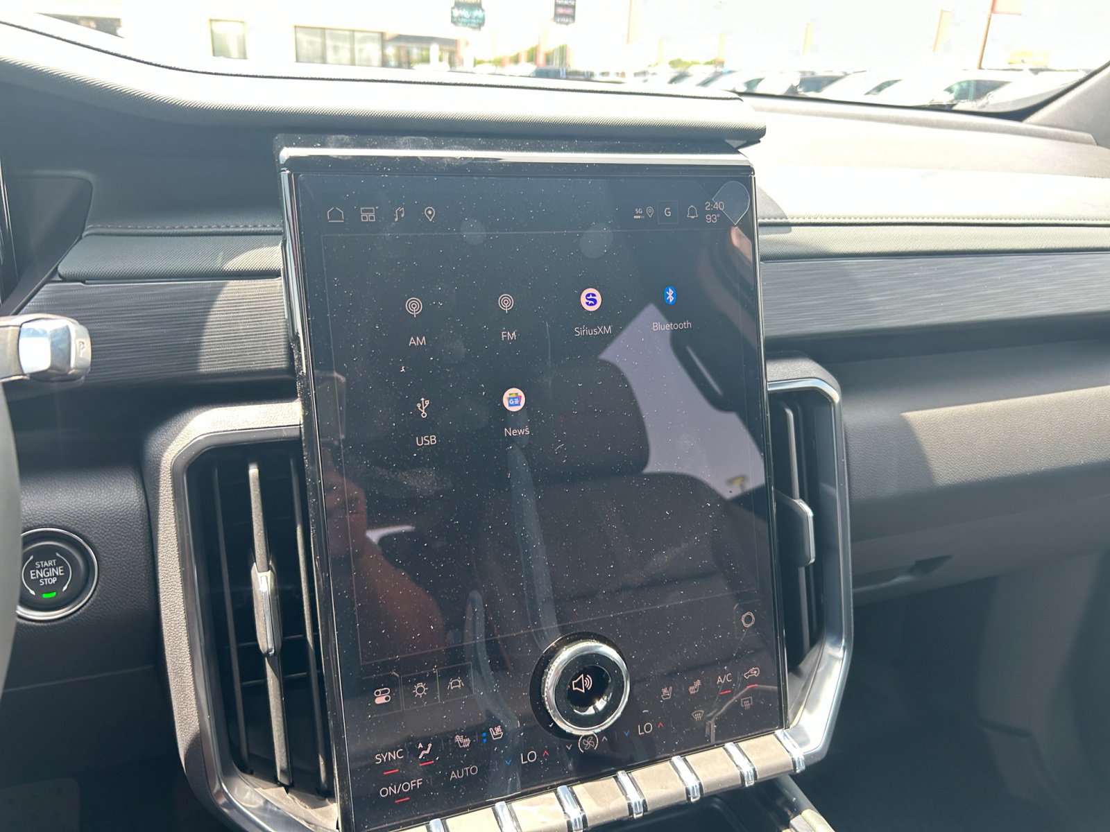 New 2026 GMC Acadia AT4 w/ LPO, Floor Liner Package AWD/4WD image 17