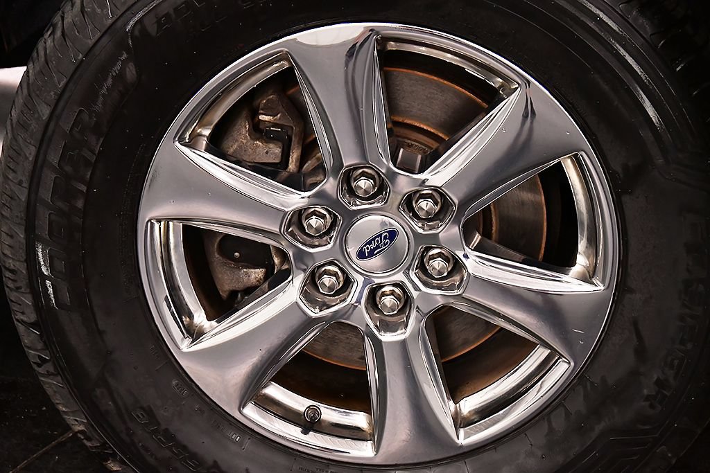 Used 2018 Ford F150 XLT w/ Equipment Group 302A Luxury AWD/4WD image 9