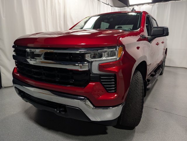 Certified 2023 Chevrolet Silverado 1500 LT AWD/4WD image 10