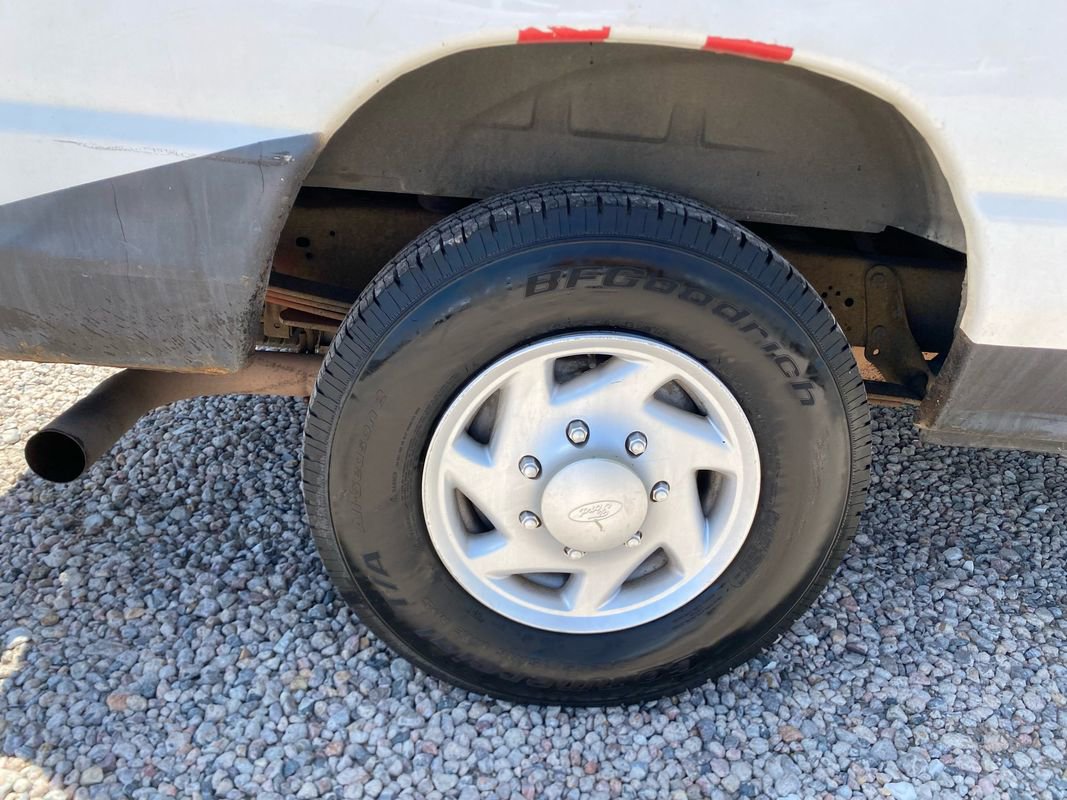 Used 2007 Ford E-250 and Econoline 250 RWD image 9