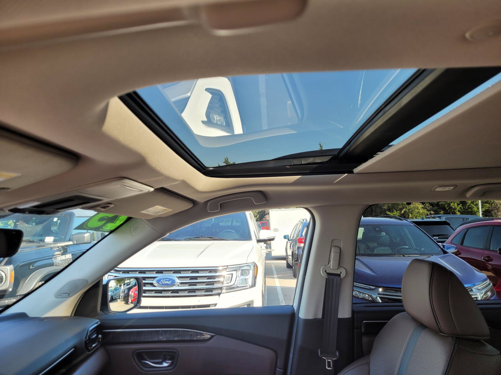 Used 2025 Honda Pilot Elite image 15