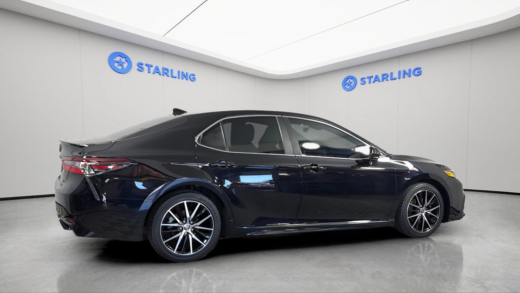 Used 2021 Toyota Camry SE FWD image 10