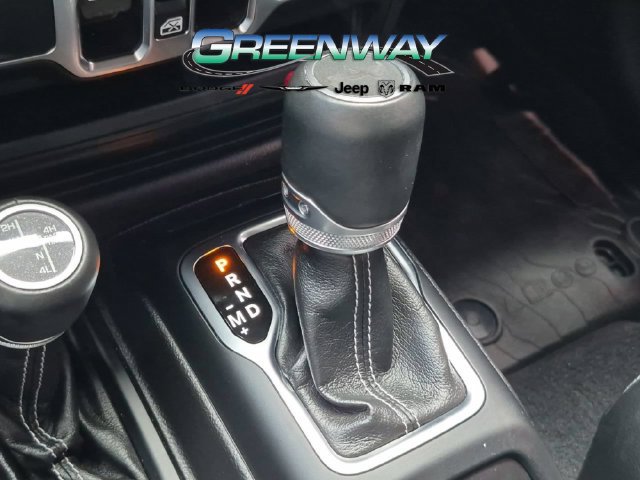 Used 2022 Jeep Wrangler Unlimited Sahara AWD/4WD image 22