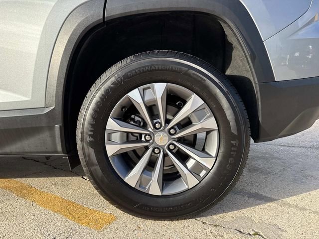 Used 2026 Chevrolet Equinox LT FWD image 16