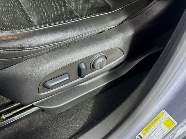 Used 2023 Chevrolet Bolt LT image 18