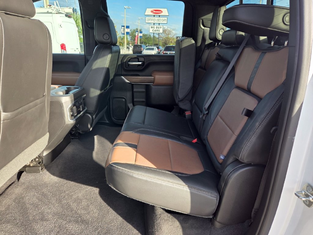 Used 2020 Chevrolet Silverado 2500 High Country w/ Safety Package II AWD/4WD image 9