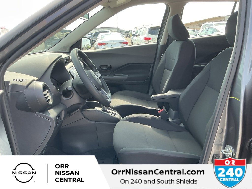 New 2025 Nissan Kicks Play S image 17