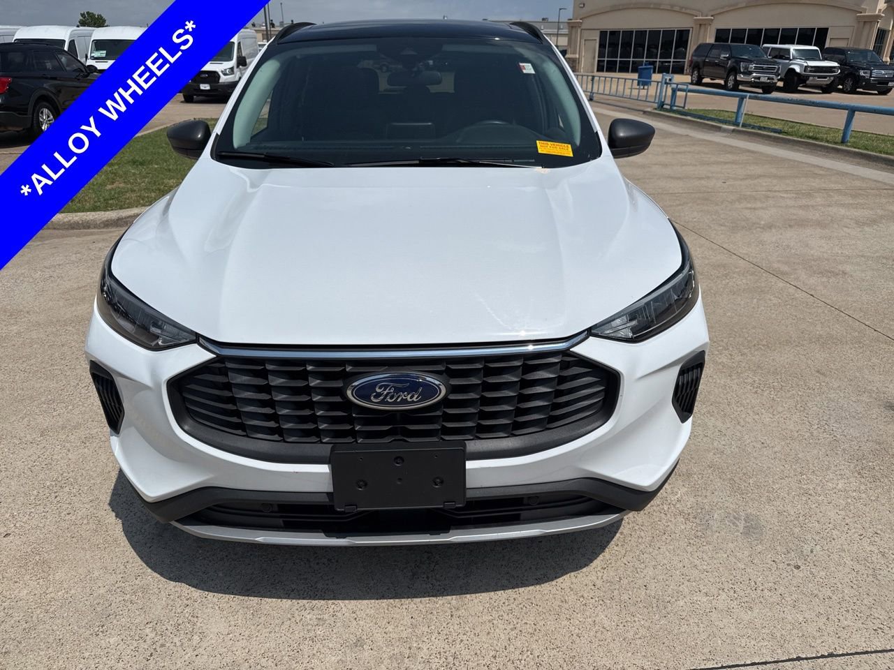 Used 2025 Ford Escape Active image 2
