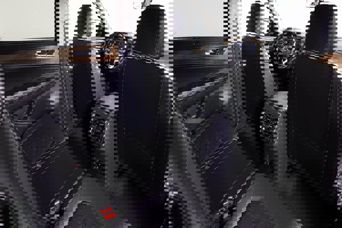 Used 2024 Volkswagen Atlas SE image 41