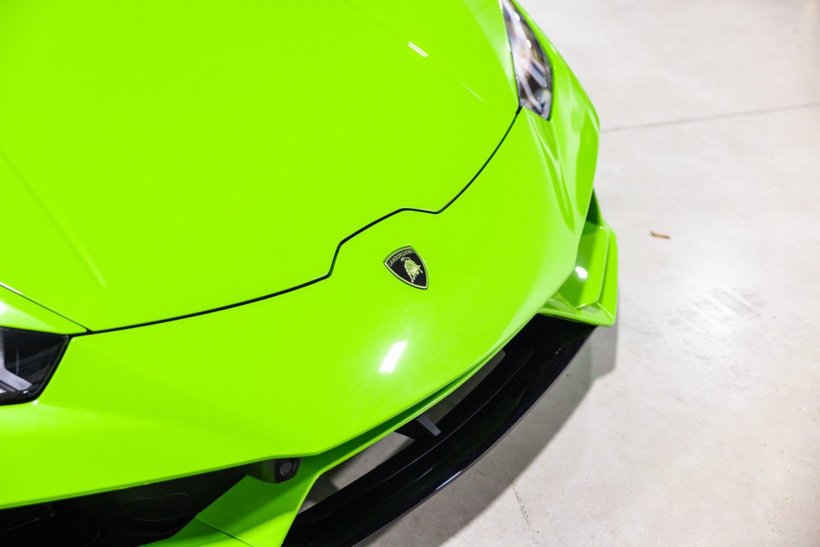Used 2023 Lamborghini Huracan EVO AWD/4WD image 23