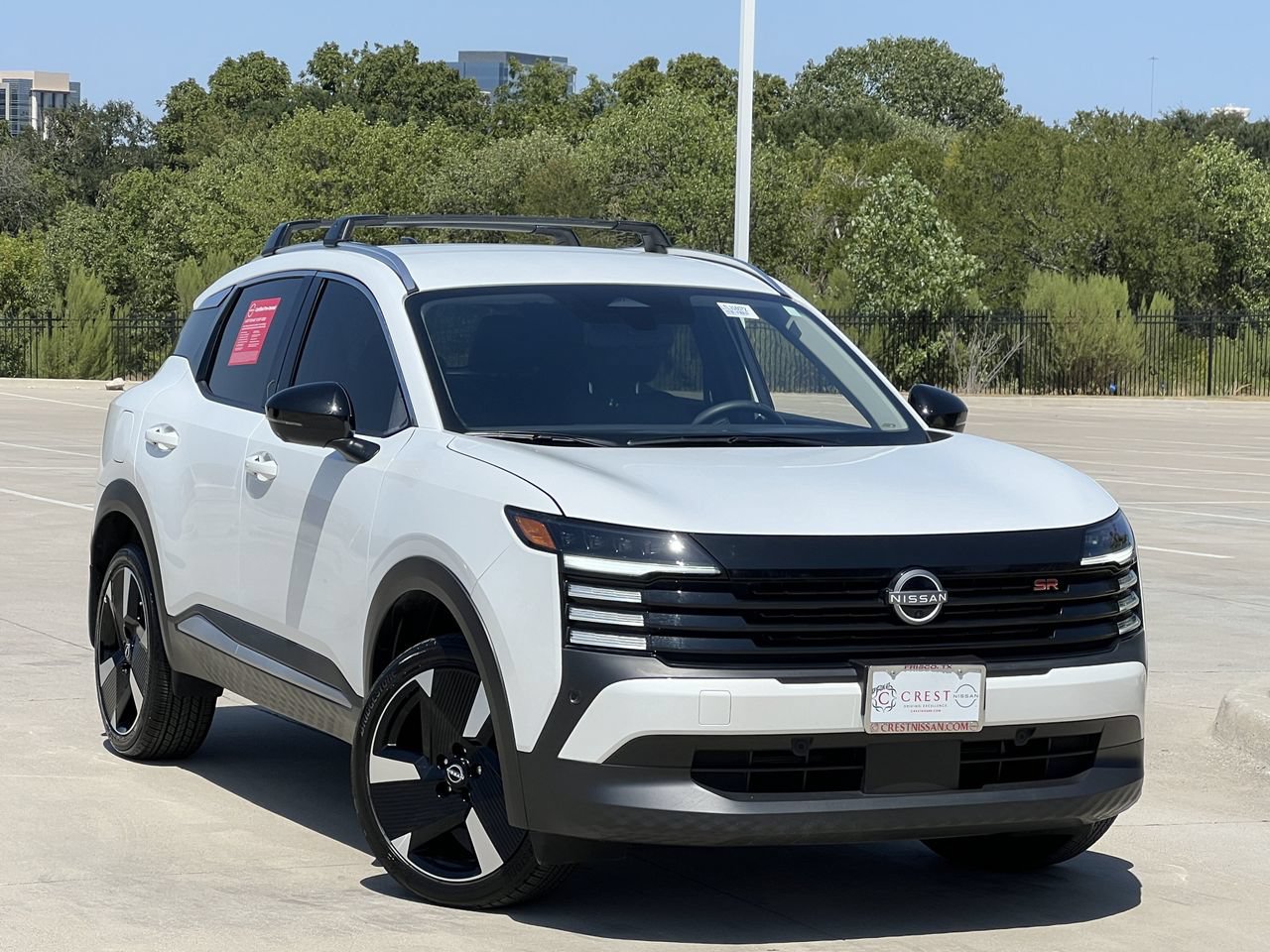 Certified 2026 Nissan Kicks SR FWD image 1