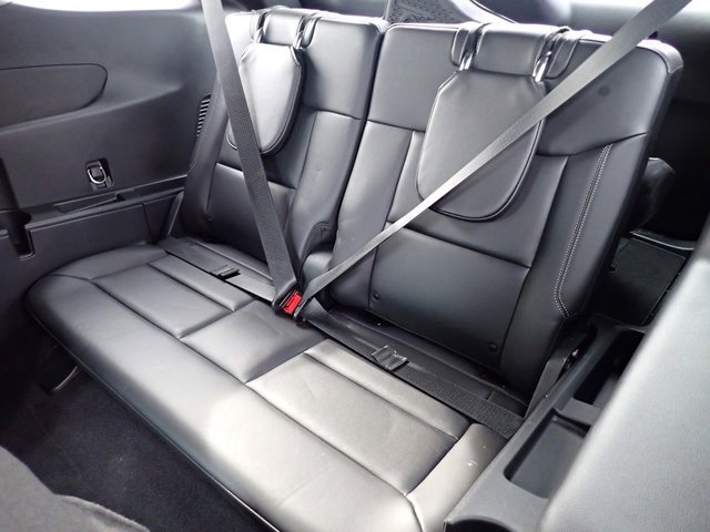 Used 2023 Ford Explorer XLT w/ Equipment Group 202A image 19