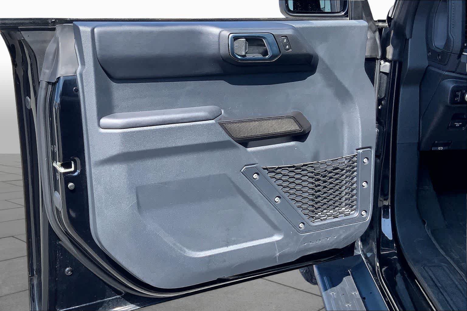 Certified 2025 Ford Bronco Outer Banks AWD/4WD image 22