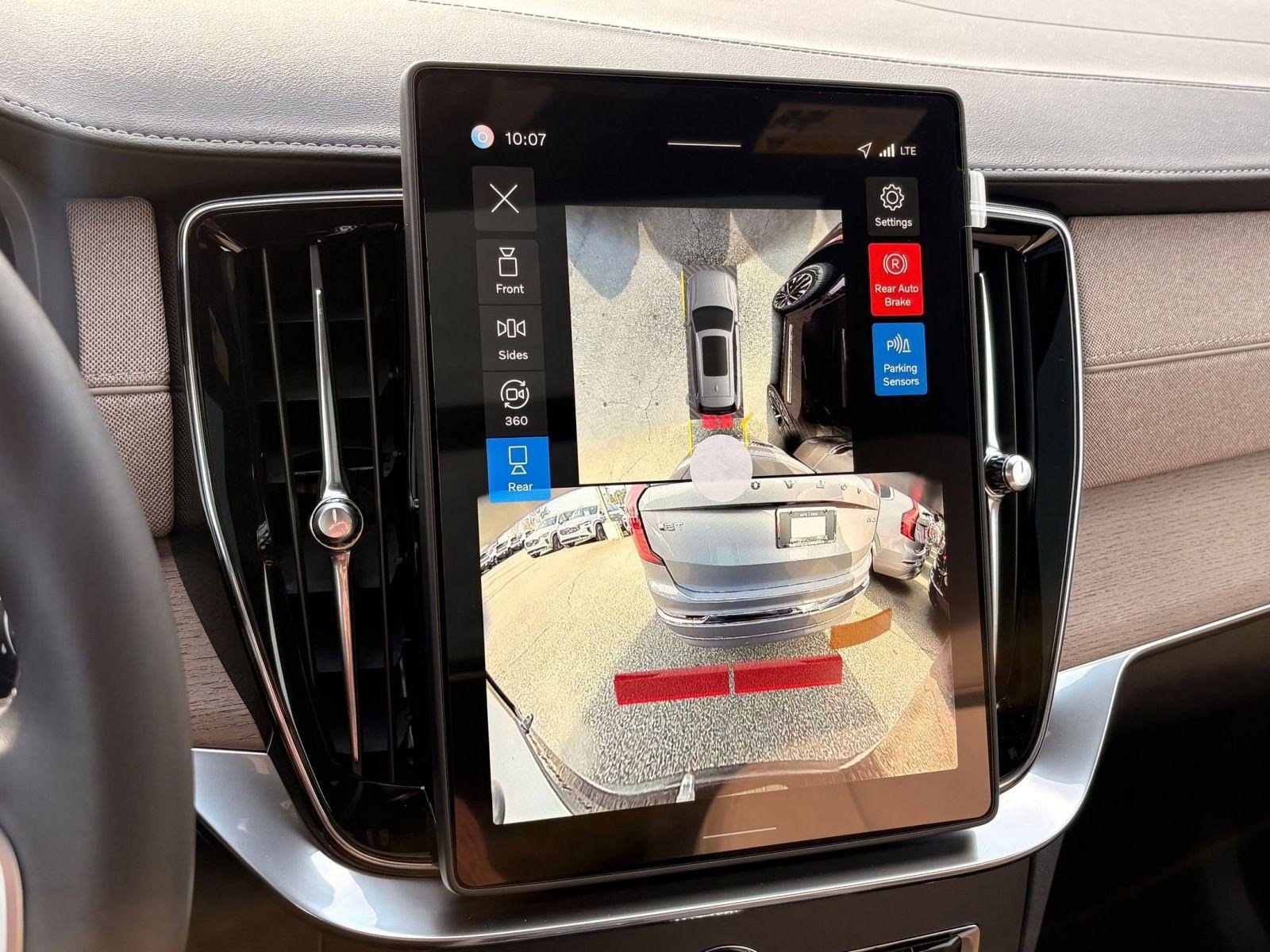 New 2026 Volvo XC90 B6 Plus image 28