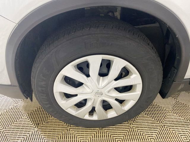 Used 2019 Nissan Rogue S AWD/4WD image 22