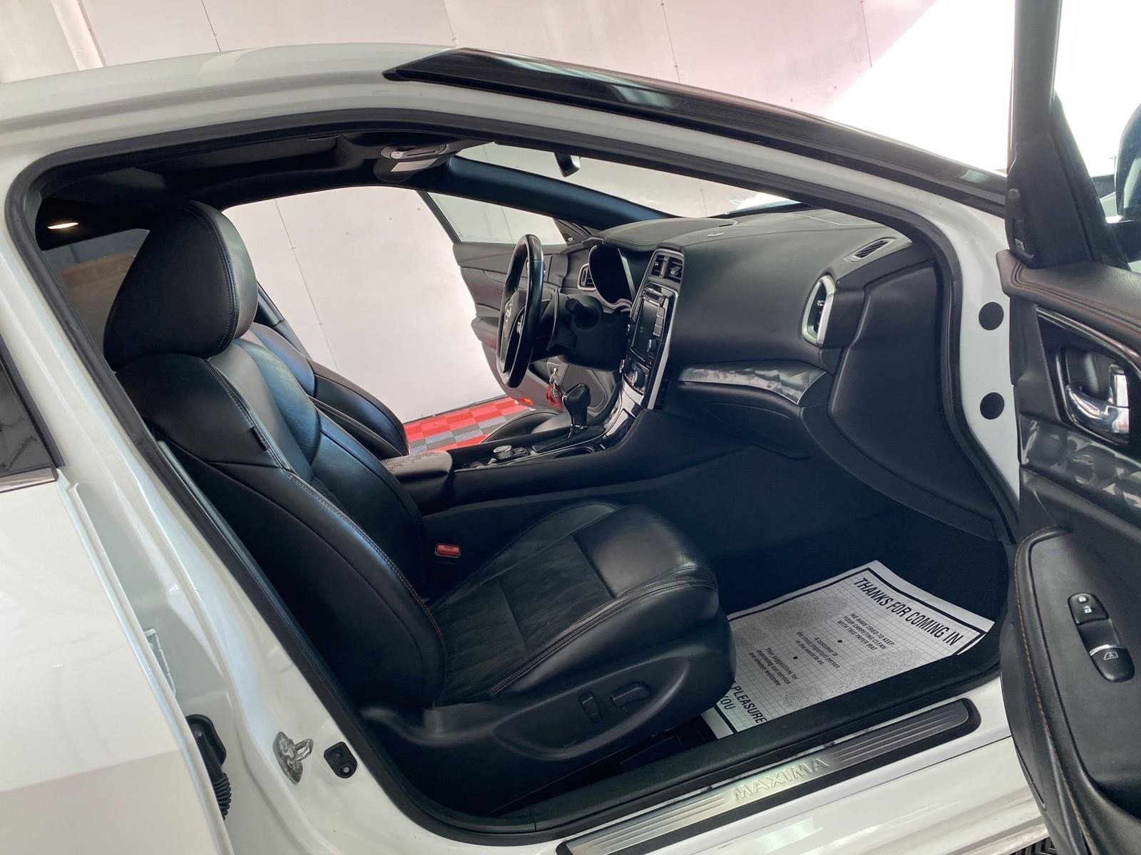 Used 2019 Nissan Maxima SR w/ Premium Package FWD image 9