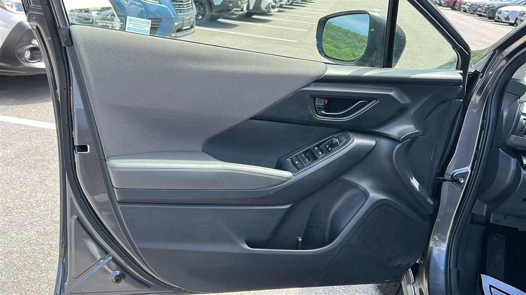 Used 2024 Subaru Crosstrek 2.0i Premium AWD/4WD image 9