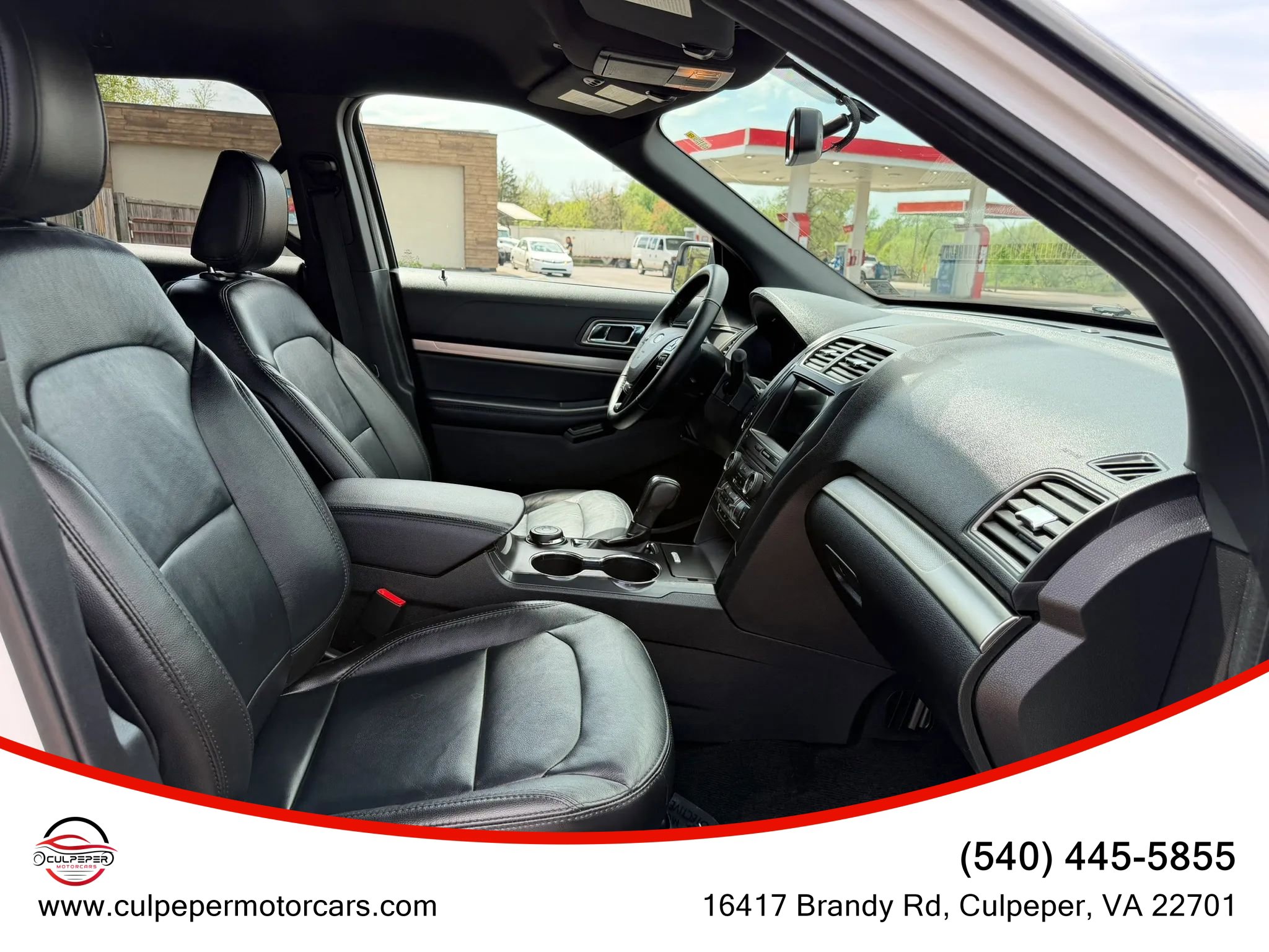 Used 2018 Ford Explorer XLT w/ Equipment Group 202A image 17