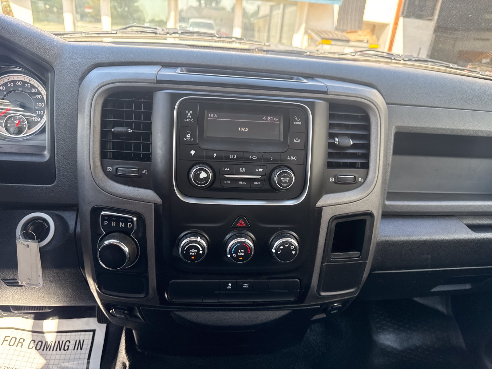 Used 2018 RAM 1500 Tradesman w/ Chrome Appearance Group RWD image 18