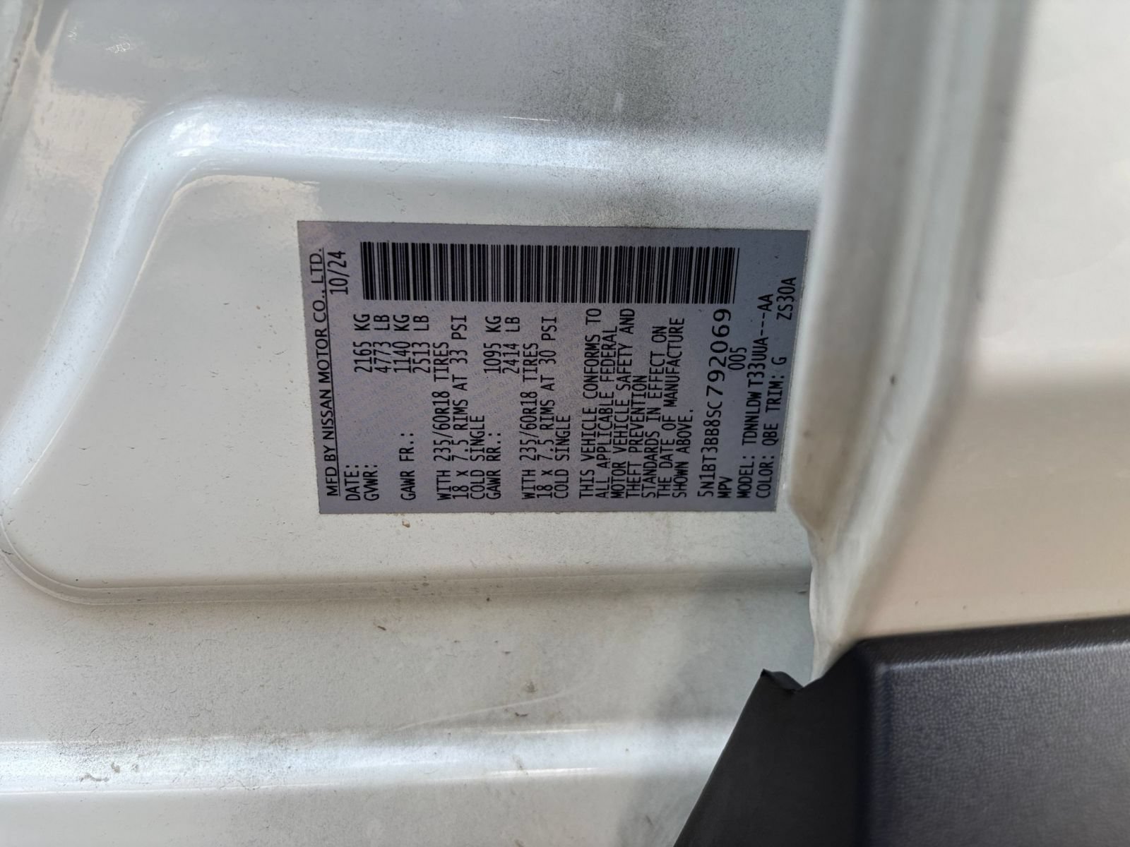 Used 2025 Nissan Rogue SV AWD/4WD image 30