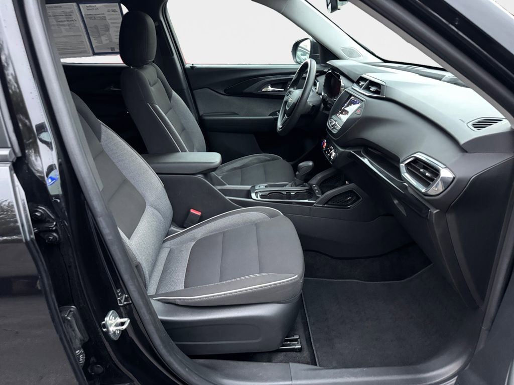 Used 2023 Chevrolet TrailBlazer LT image 19