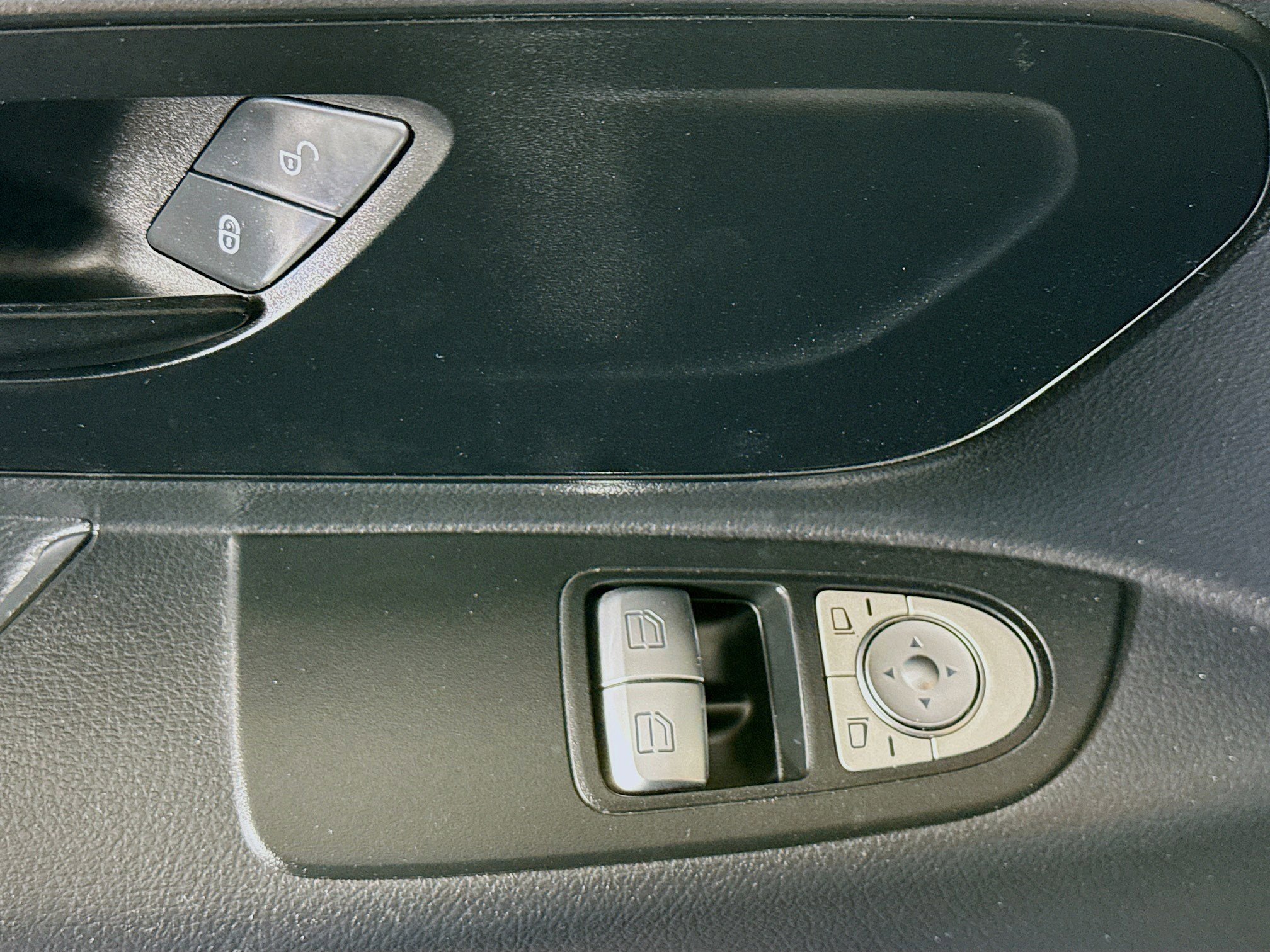 Used 2021 Mercedes-Benz Metris image 23