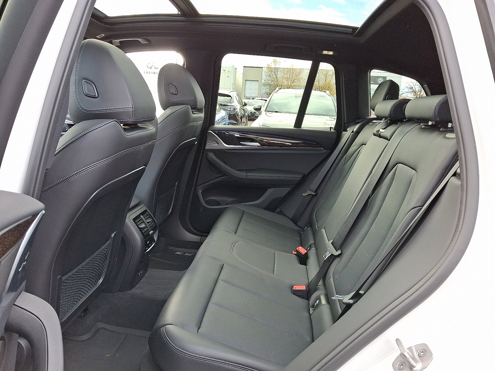 Used 2022 BMW X3 xDrive30i w/ Convenience Package w/ZPA image 10