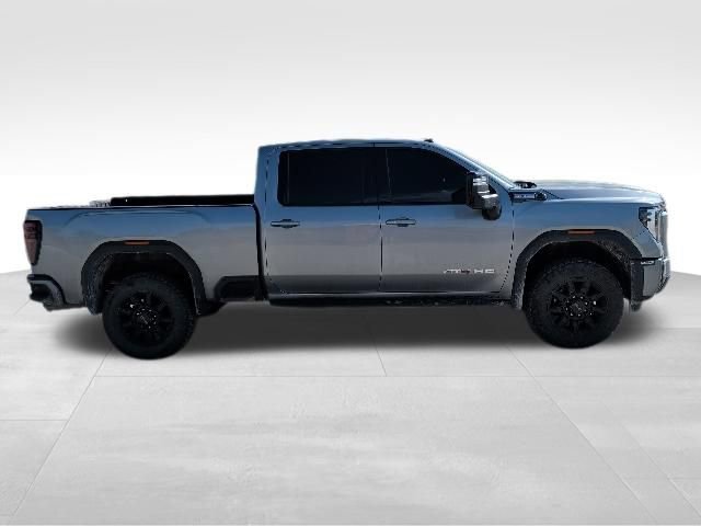 Used 2024 GMC Sierra 2500 AT4 w/ Technology Package AWD/4WD image 2