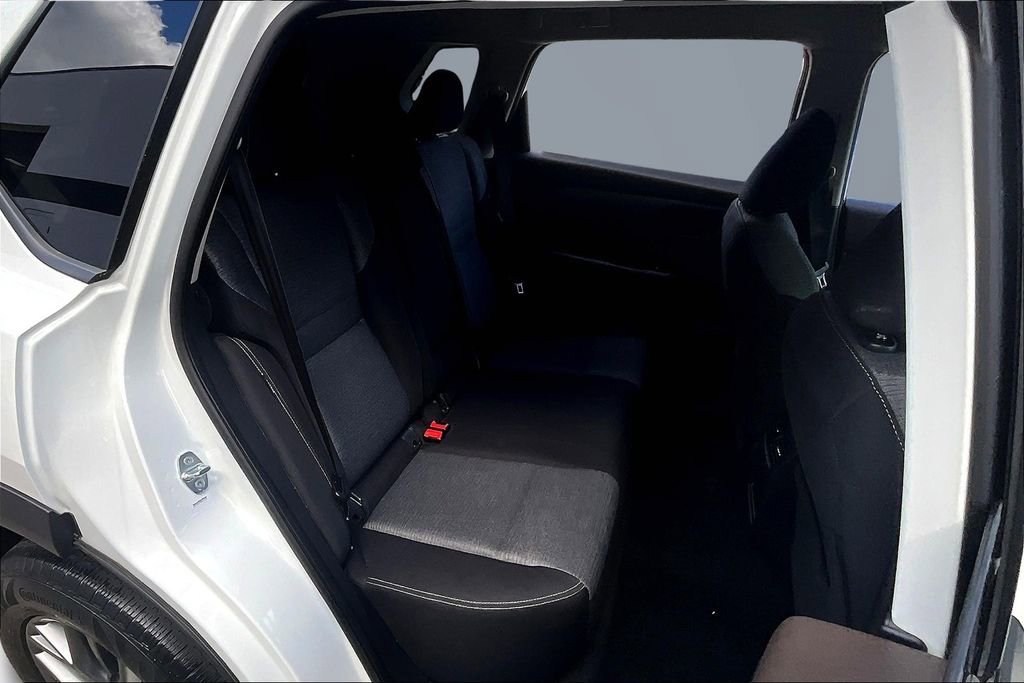 Used 2021 Nissan Rogue S image 24