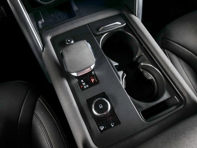 Certified 2023 Land Rover Discovery S R-Dynamic AWD/4WD image 13