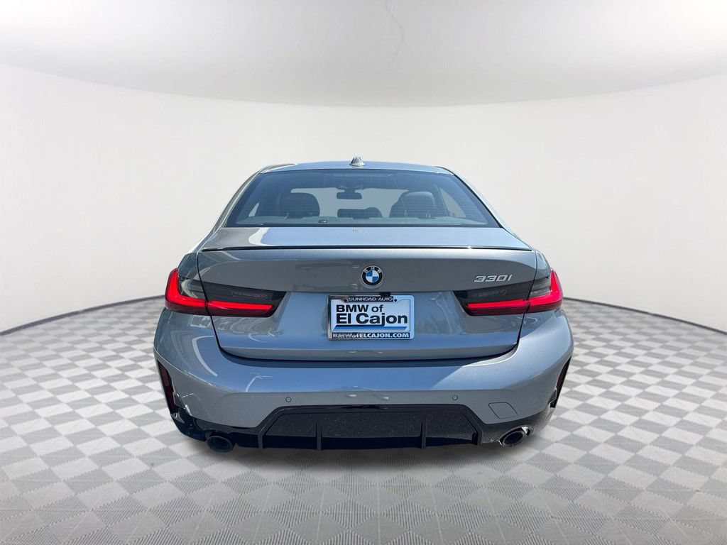 New 2026 BMW 330i Sedan w/ M Sport Package RWD image 5