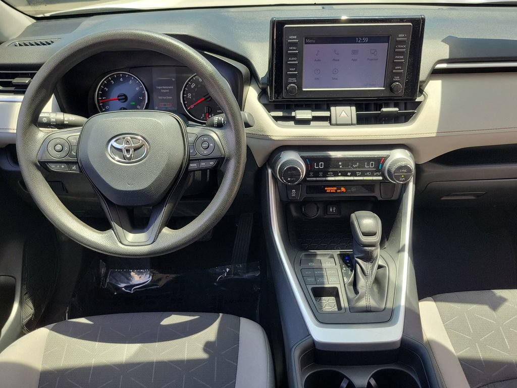 Used 2019 Toyota RAV4 XLE AWD/4WD image 10