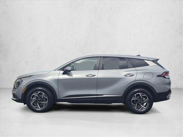 Used 2024 Kia Sportage LX image 9