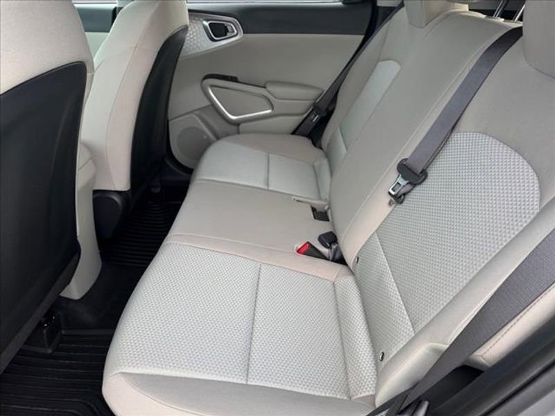 New 2025 Kia Soul LX image 14