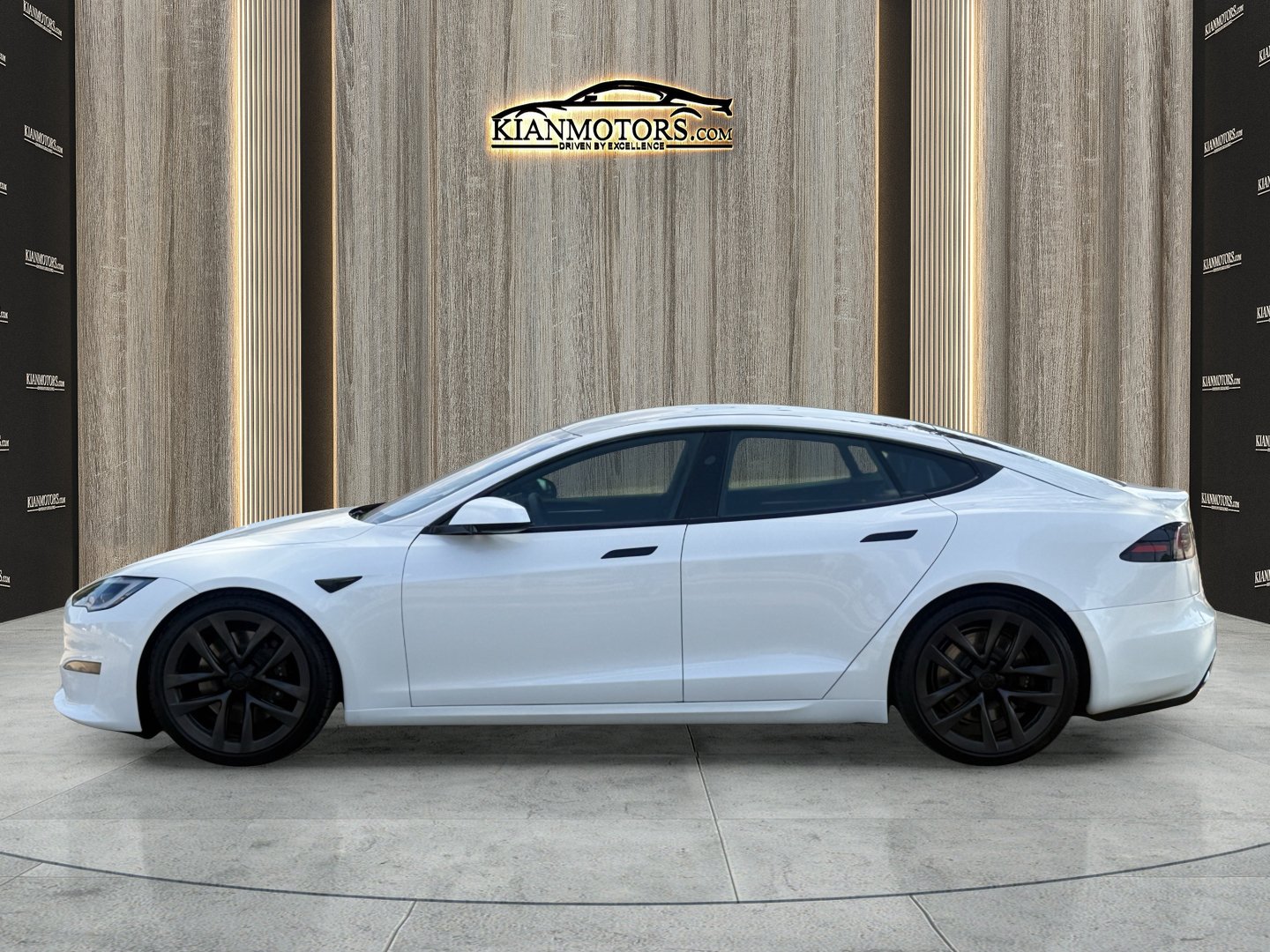 Used 2024 Tesla Model S AWD/4WD image 4