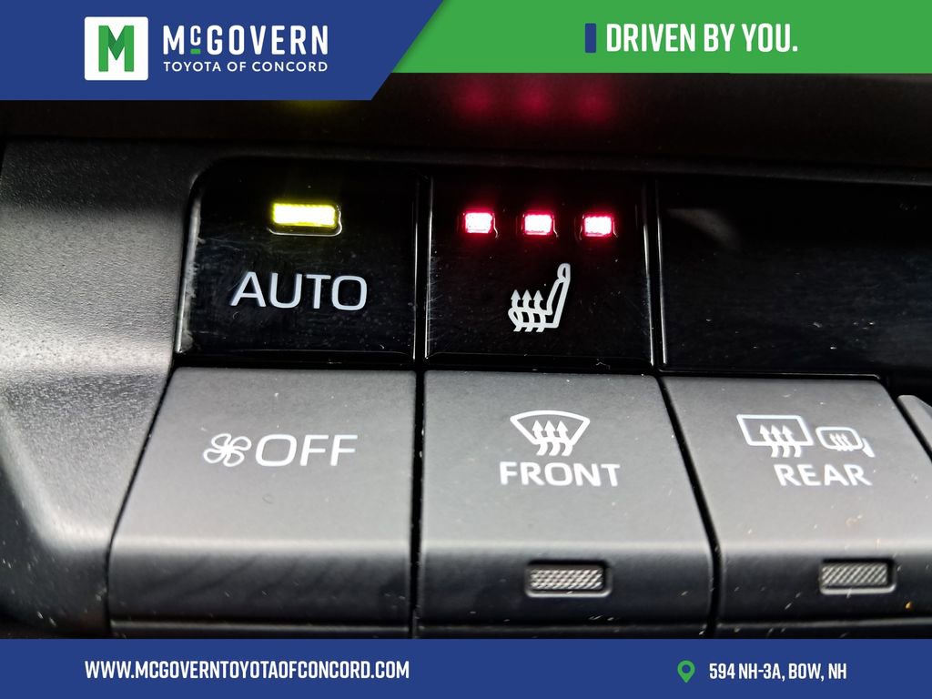 Used 2025 Toyota Camry XSE image 10