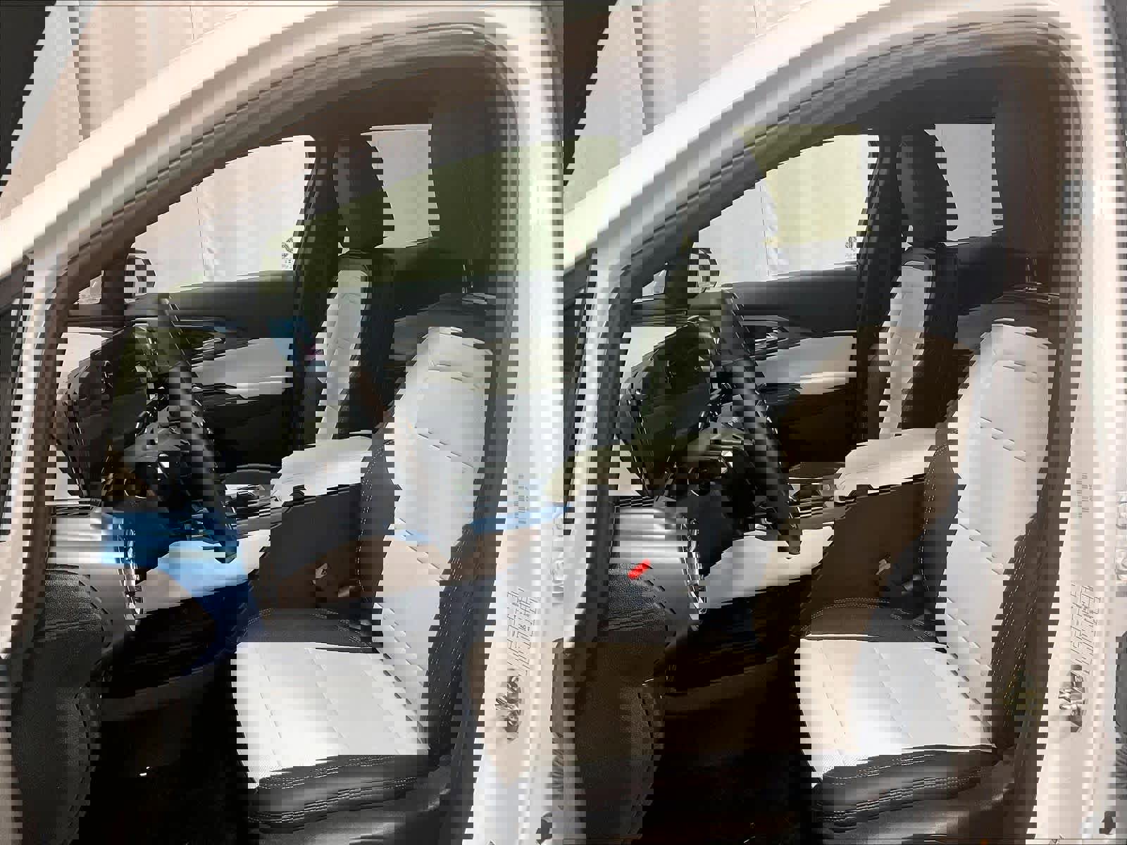 Used 2025 Chevrolet Equinox EV LT image 10