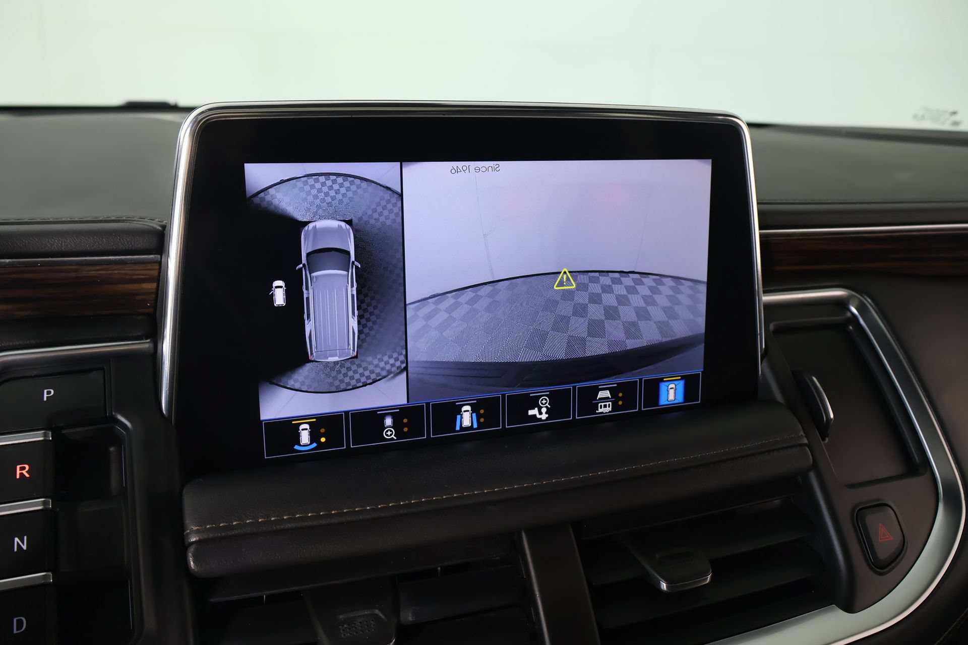 Used 2021 Chevrolet Suburban High Country AWD/4WD image 7