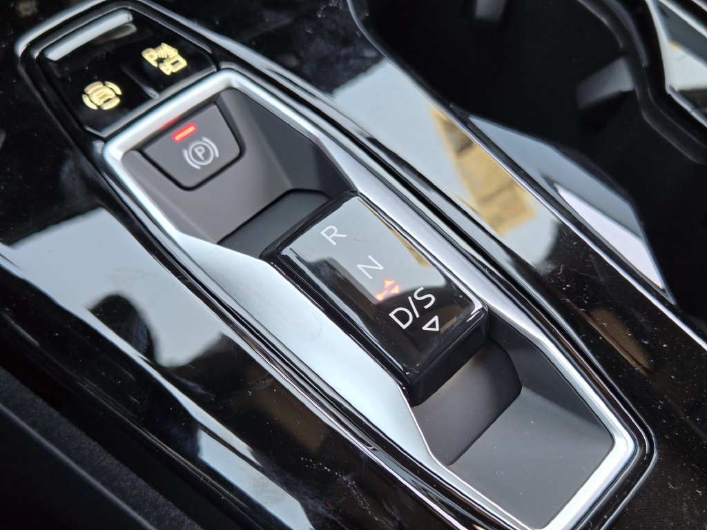 New 2026 Audi SQ5 Prestige AWD/4WD image 25