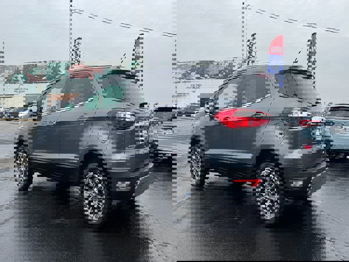 Used 2018 Ford EcoSport Titanium w/ Titanium Cold Weather Package image 5