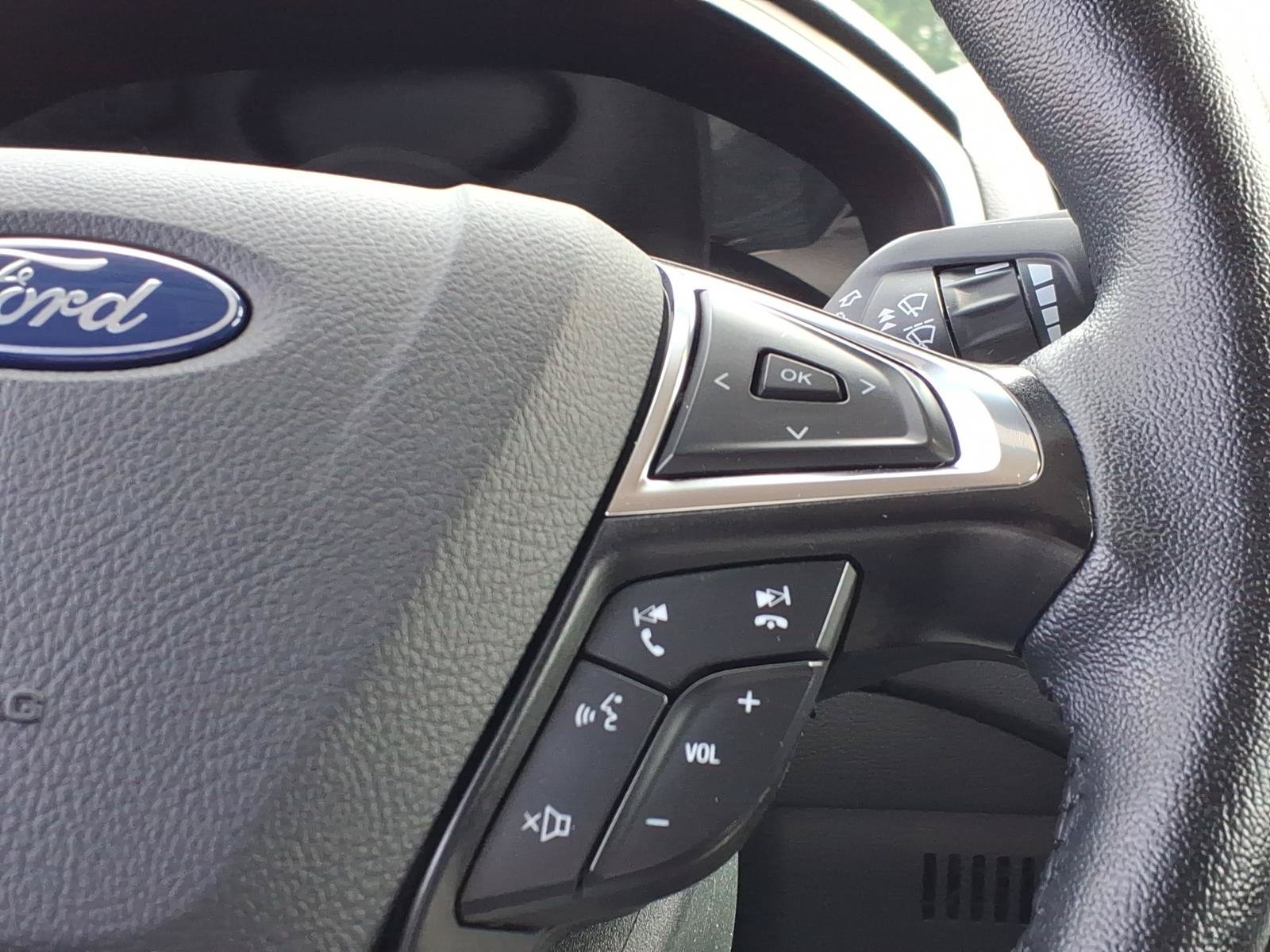 Used 2024 Ford Edge SEL AWD/4WD image 23