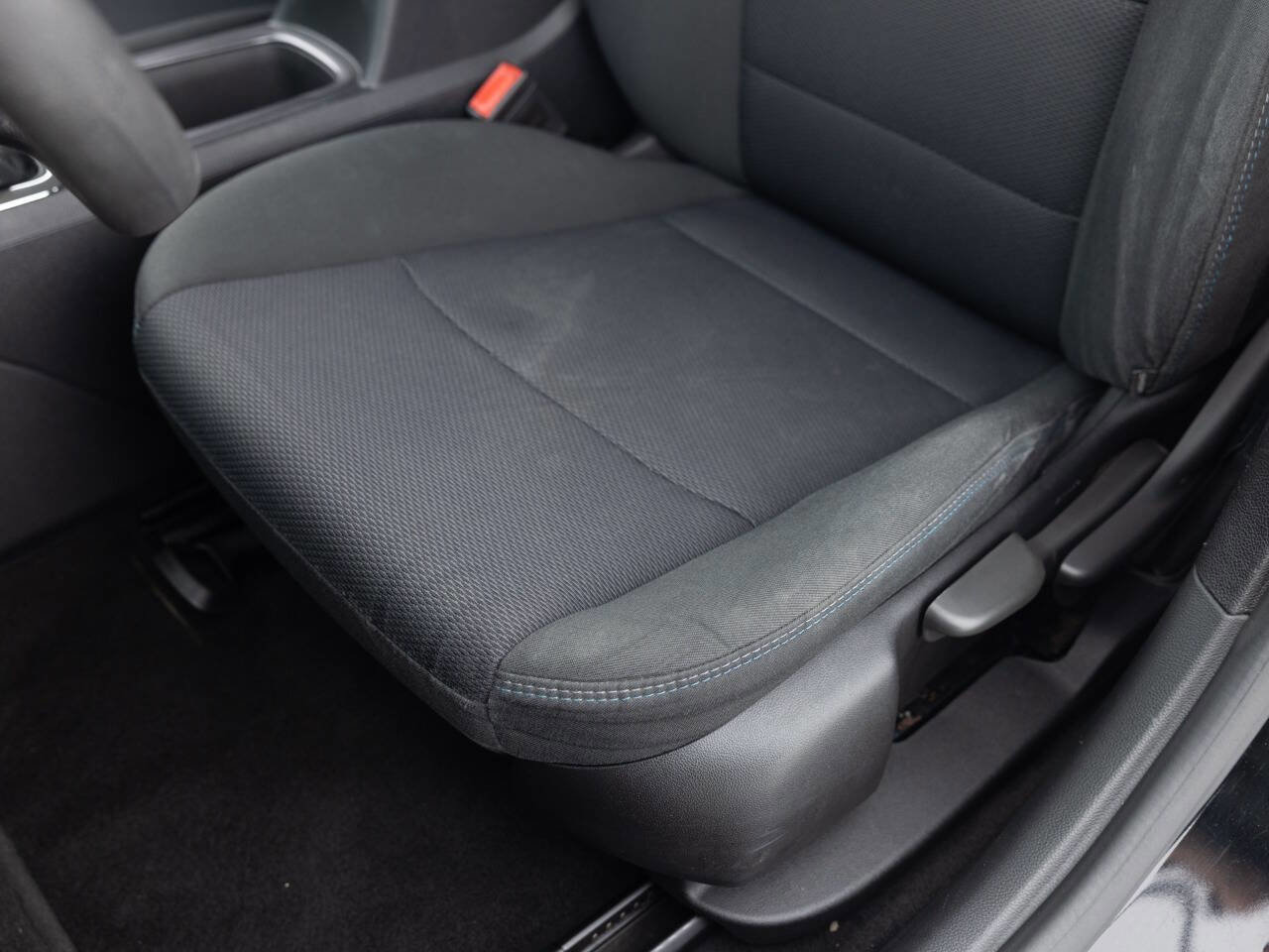 Used 2016 Chevrolet Cruze LT FWD image 21
